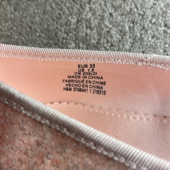 H&M Ballerina flats - rose gold- shimmer- dress up - pretty - sz 1.5 US /NWT - Picture 3 of 4